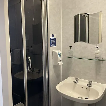 The Bridge 3* Holmrook