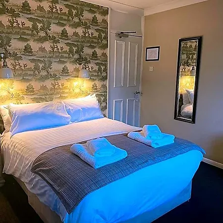 The Bridge 3* Holmrook