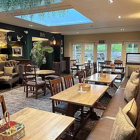 The Bridge 3* Holmrook