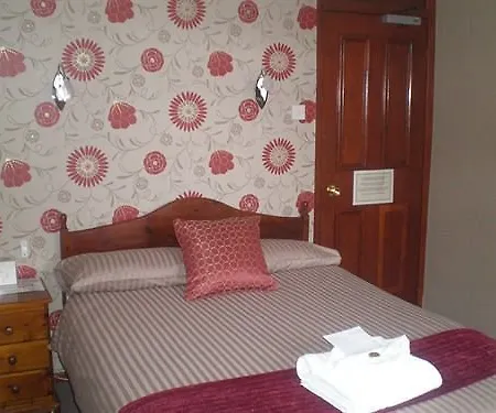 The Bridge 3* Holmrook